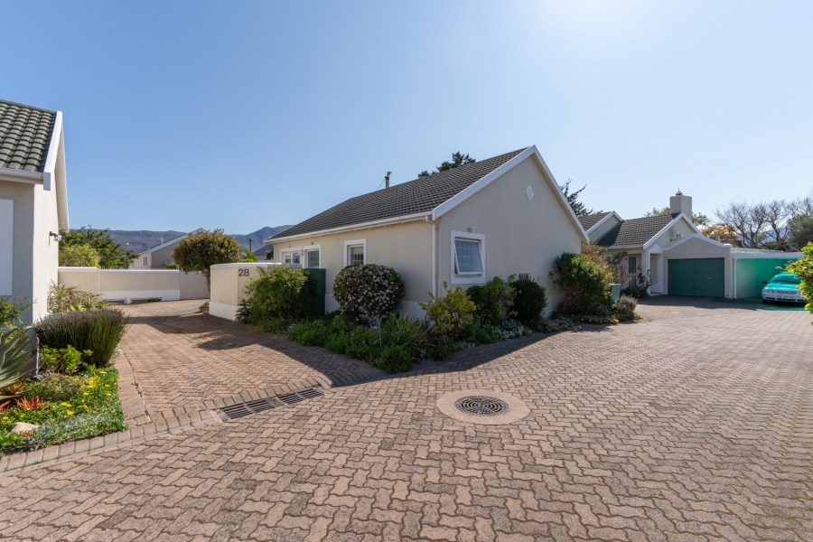 3 Bedroom Property for Sale in Bergvliet Western Cape